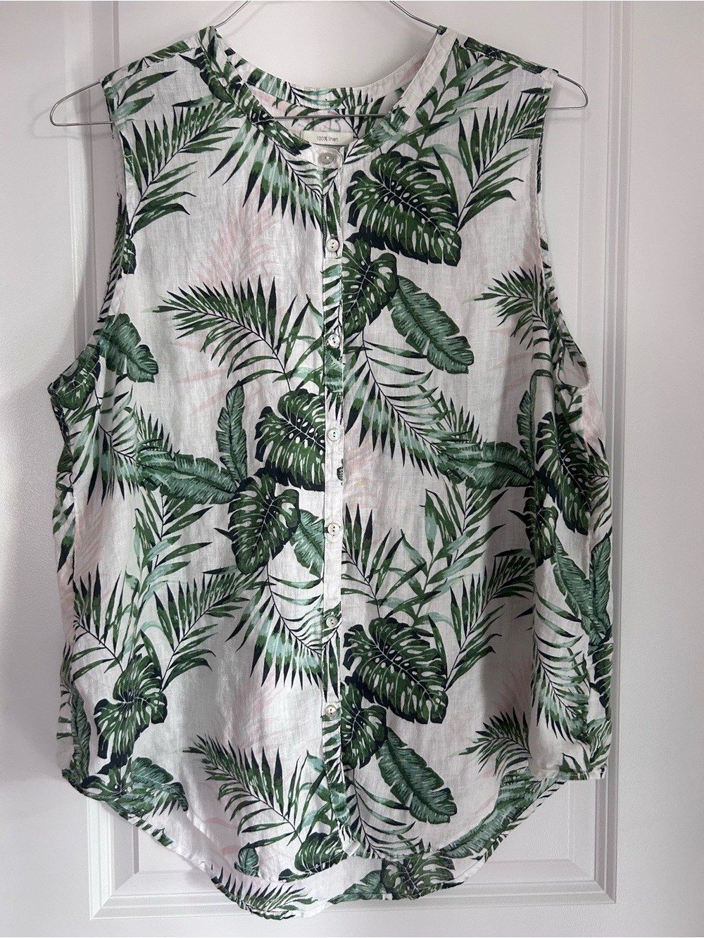 C&C California White Sleeveless Linen Button-Down Green Tropical Leaf Print